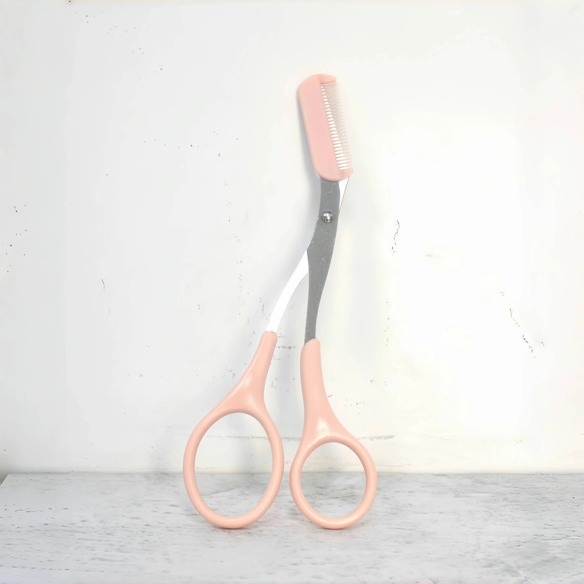 Eyebrow Trimming Scissors With Comb – Precise Shaping Tool