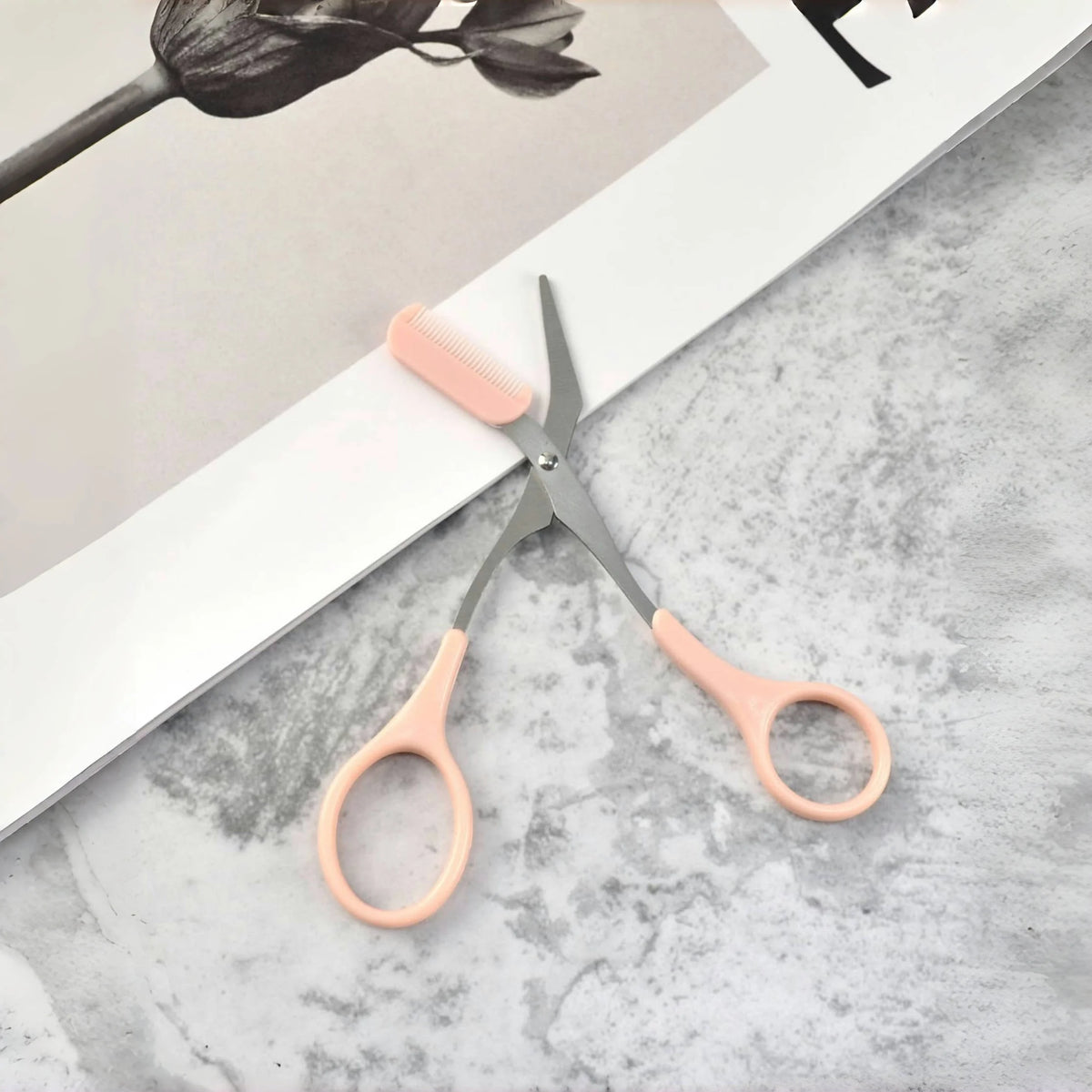 Eyebrow Trimming Scissors With Comb – Precise Shaping Tool