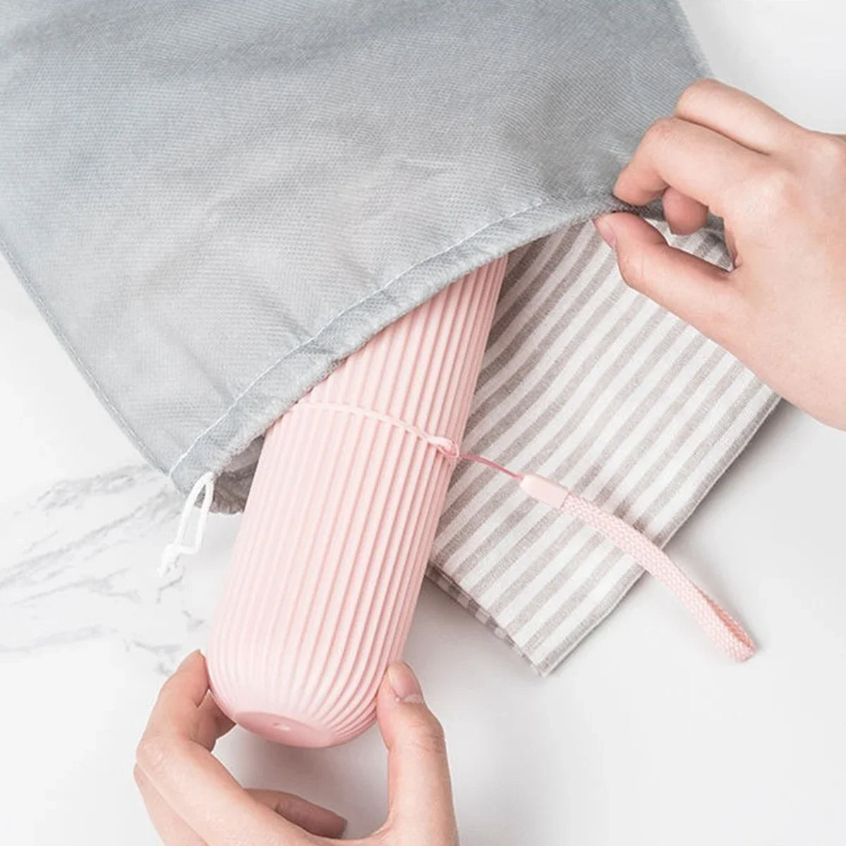 Travel Toothbrush And Toothpaste Case – Ventilated Holder